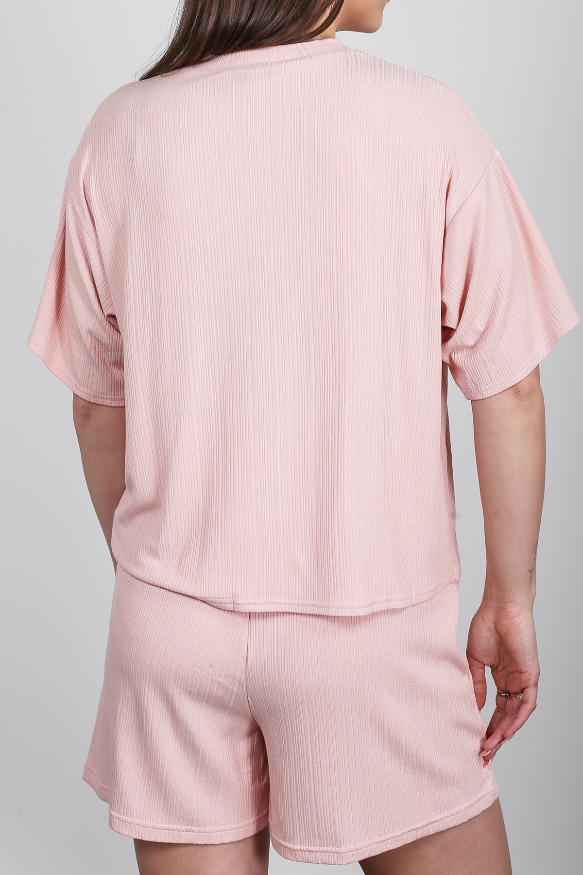 RIBBED SHORT IN SOFT PEACH
