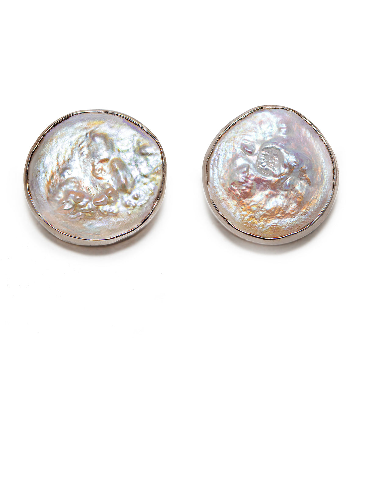 Large Flat Pearl Studs - ShopAuthentique