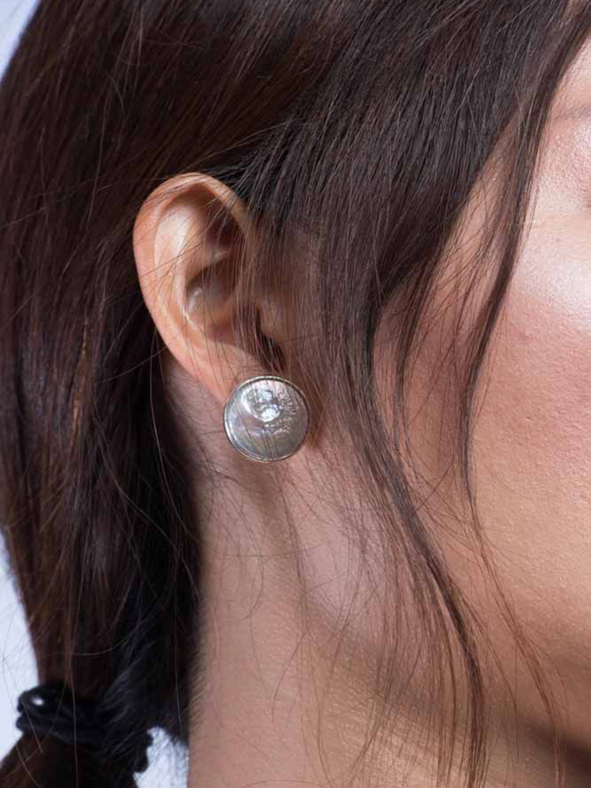 Large Flat Pearl Studs - ShopAuthentique